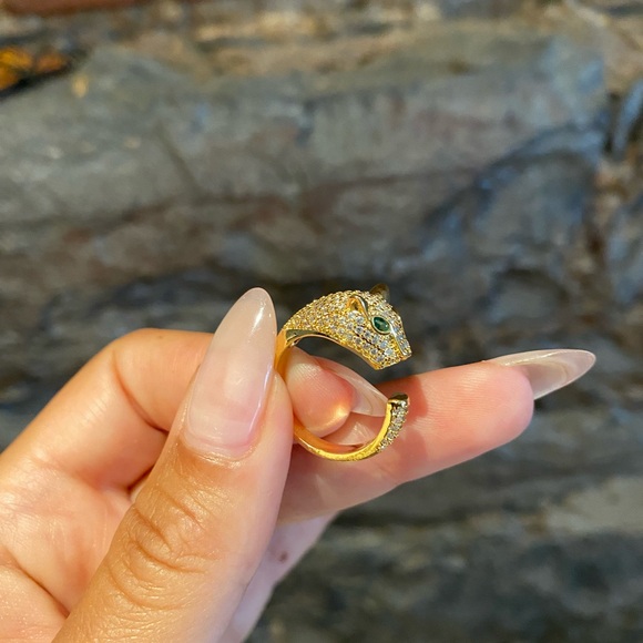 Stunning Panthère Ring Reminds Me of Cartier 🤍 - Picture 6 of 10